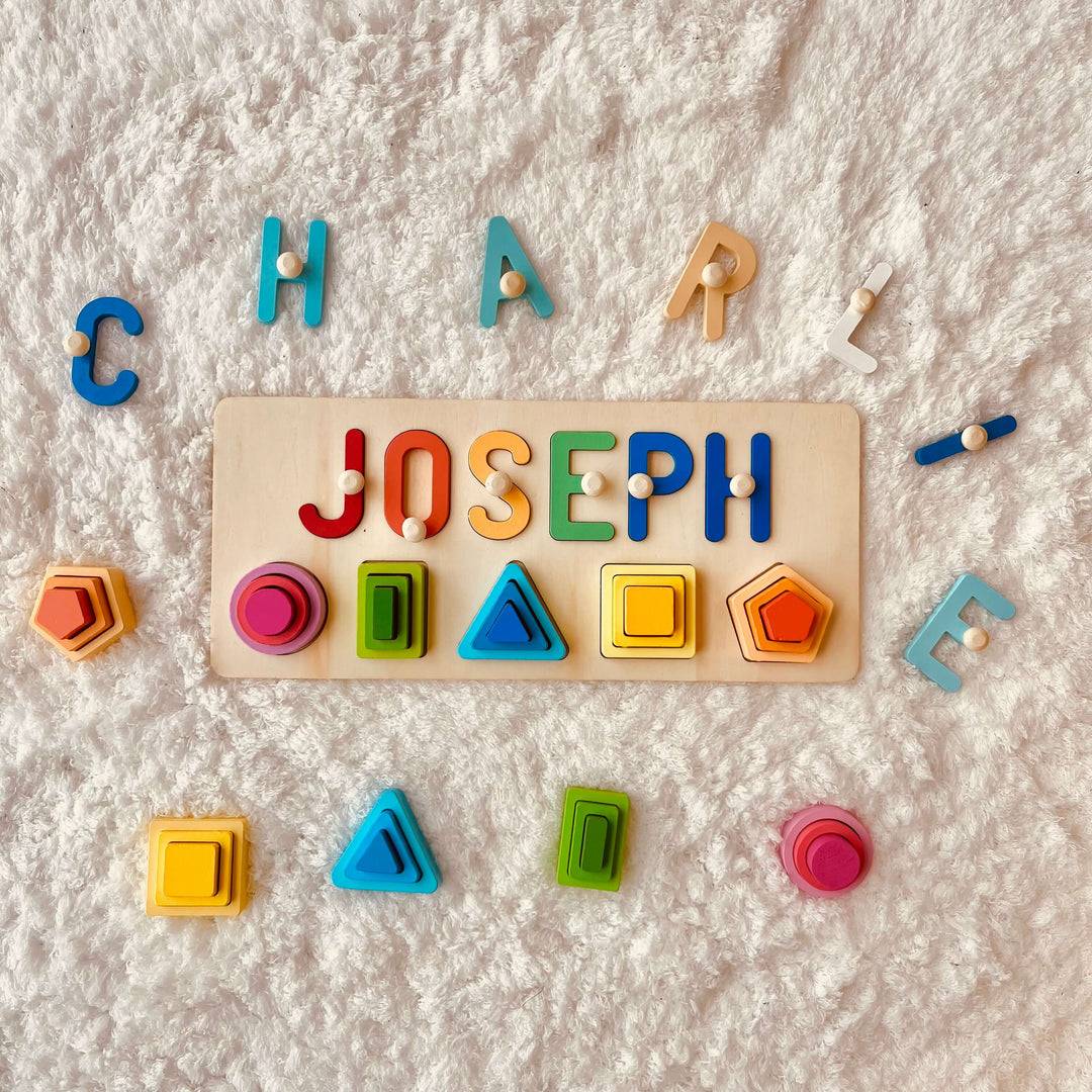 Personalisiertes Holz-Stapelspielzeug mit Namensgravur