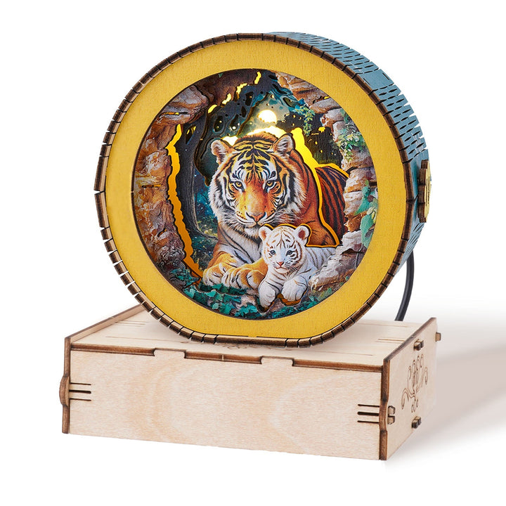 Tigermutter mit Jungem - 3D Holz Nachtlicht Bausatz